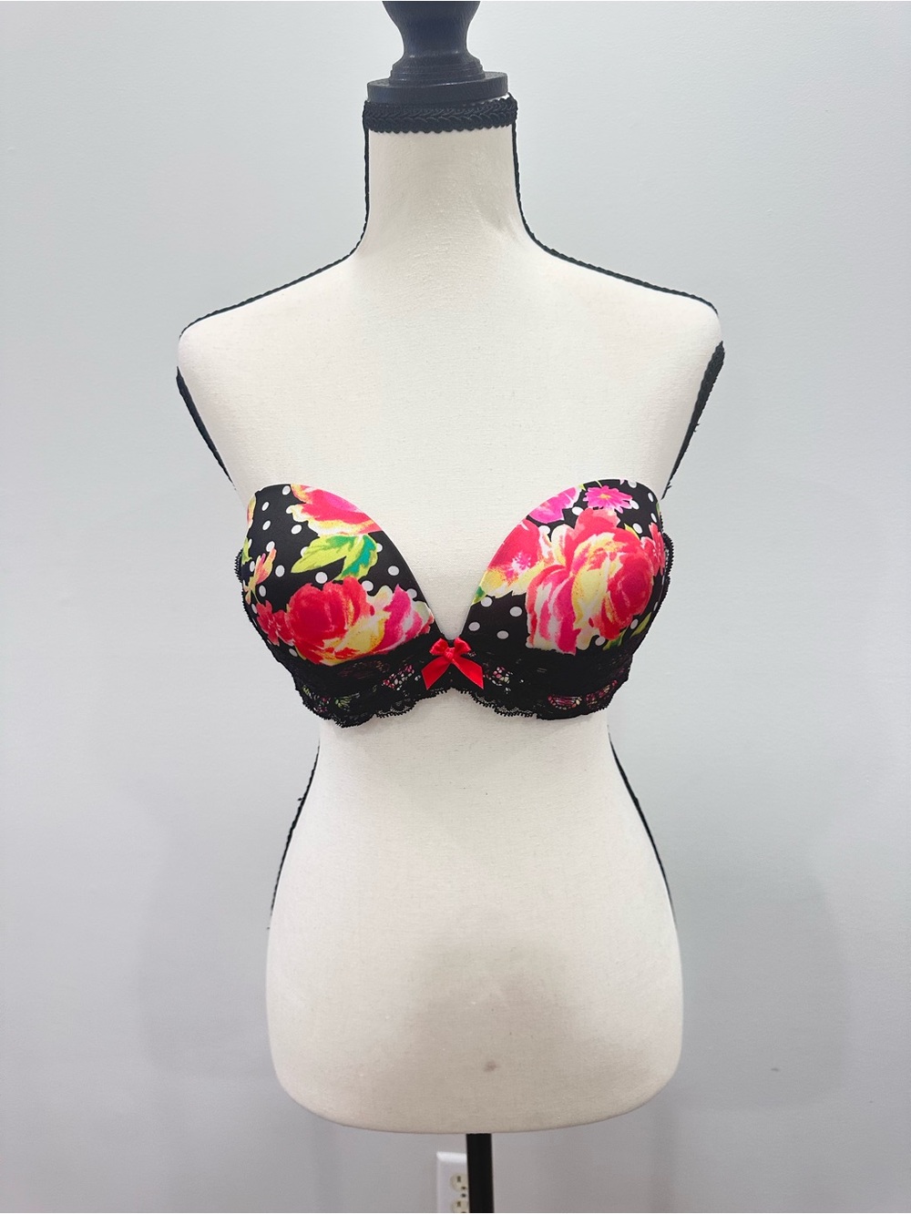 VICTORIA’S SECRET Black Pink Floral Push-Up Strapless Bra Lace 34C Very Sexy